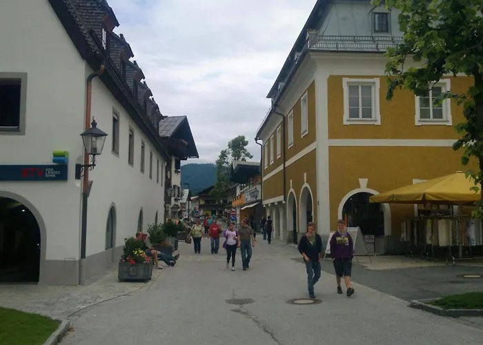 Exklusiv Hofer アパート *